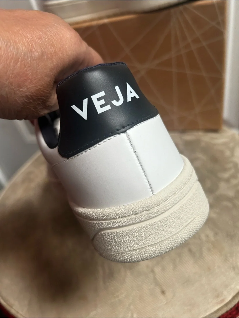 Veja women’s V-Lock White Sneakers with Black Accent - Velcro Closure Sz 9